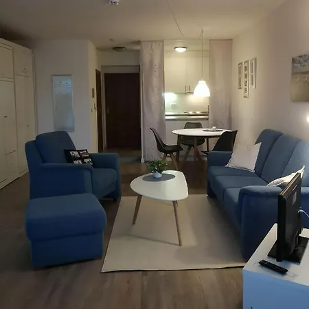 Residenz-8 *